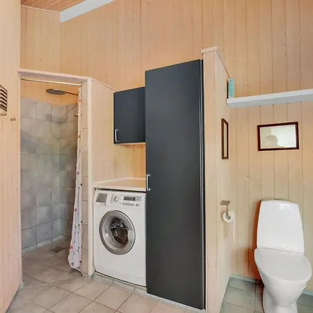 Arisa - 300m From The Sea By Interhome *